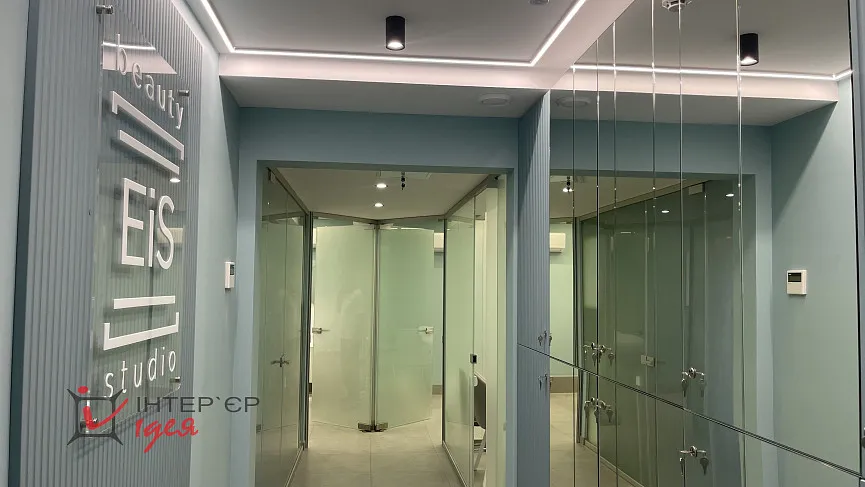 Салон краси &quot;EIS&quot; площею 60 м²